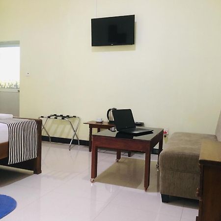 The Max Villa Negombo Buitenkant foto