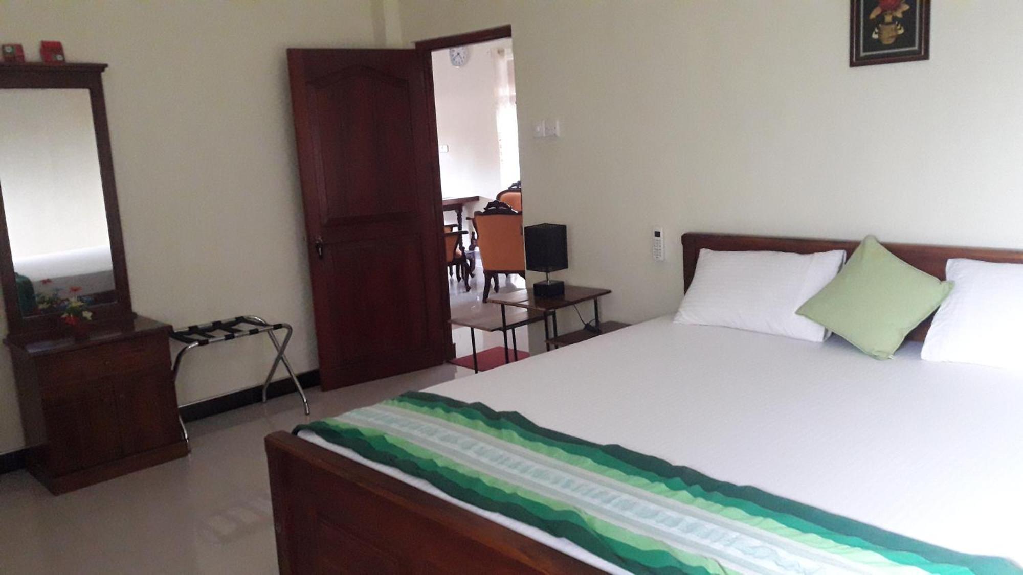 The Max Villa Negombo Buitenkant foto